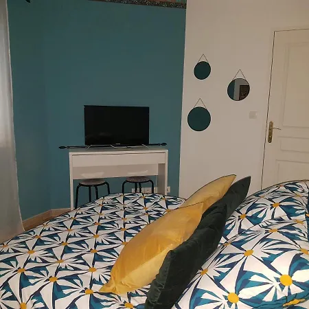 Privée Des 2 Clochers * Vernantes