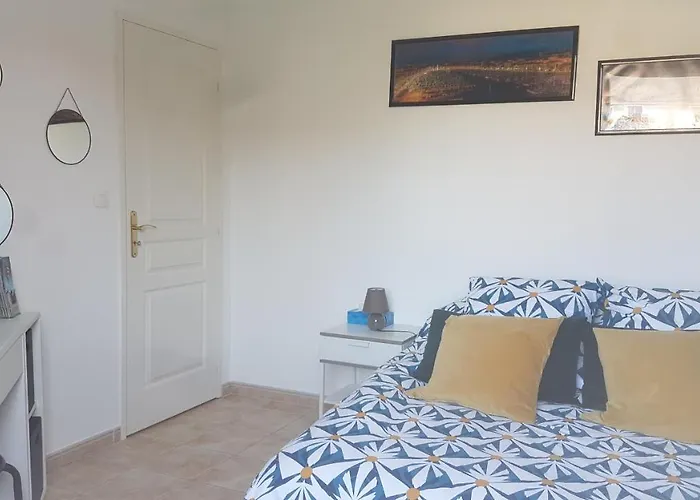 בית אירוח Privee Des 2 Clochers *